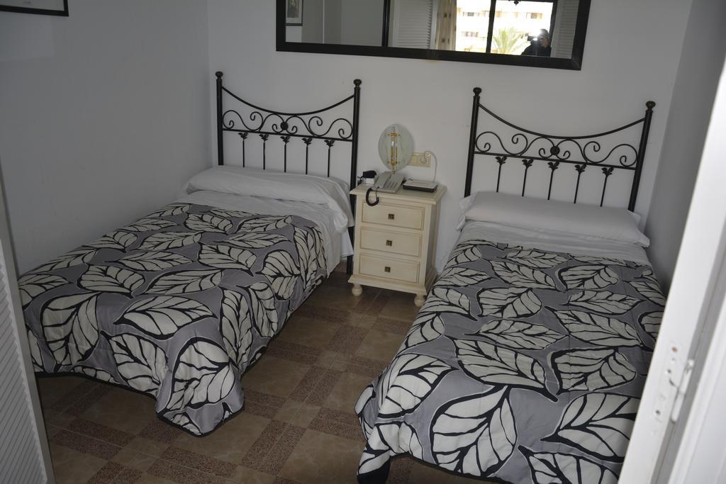 Apartamentos Mediterraneo Marbella Luaran gambar