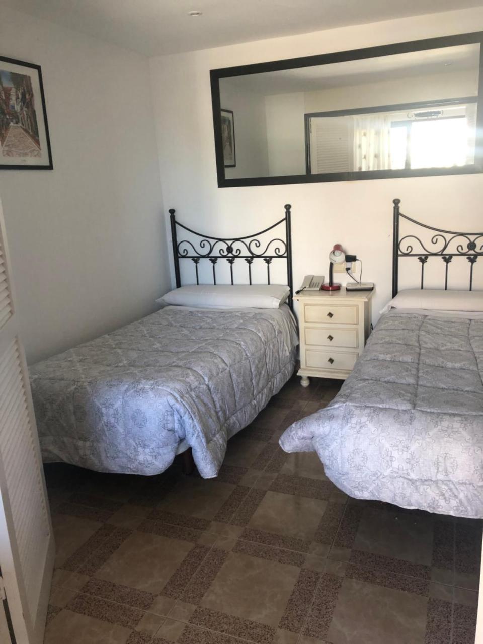 Apartamentos Mediterraneo Marbella Luaran gambar
